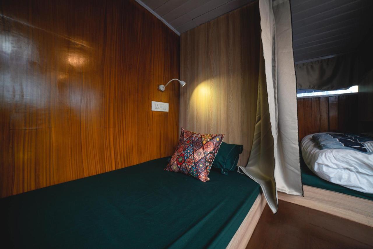 Tag Along 2 0 Hostel Gangtok Zewnętrze zdjęcie